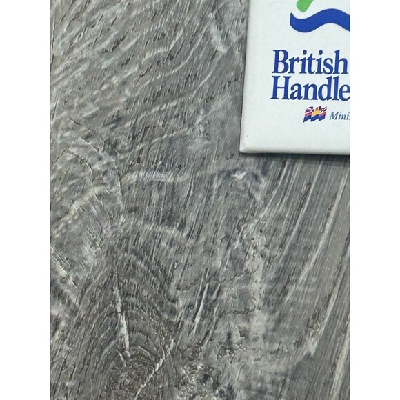 Vintage British Columbia Handle with care Ministry of Environment Pinback Lebel - Picture 2 of 9